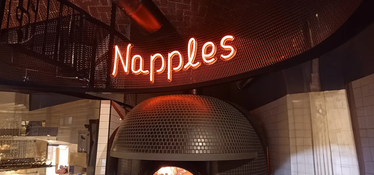 Insegna Filo Led - Napples ristorante - Sunrise Insegne